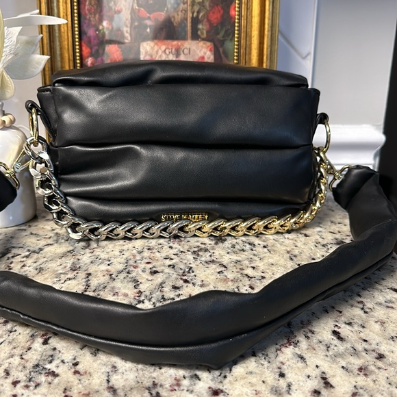 Steve Madden cushioned shoulder bag - Picture 15 of 15